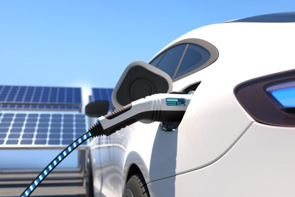 Energia solara si transportul: masini electrice, biciclete electrice si alte vehicule cu energie solara