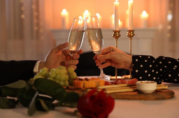 Modalități simple de a adăuga romantism în casa ta